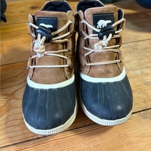 Sorel Kids' Brown and Black Boots sz 3